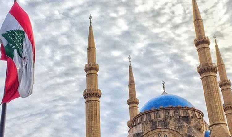 حشد سنّي لمواجهة "حزب الله"... والعبرة في ترجمة حراك السنيورة وبهاء الحريري