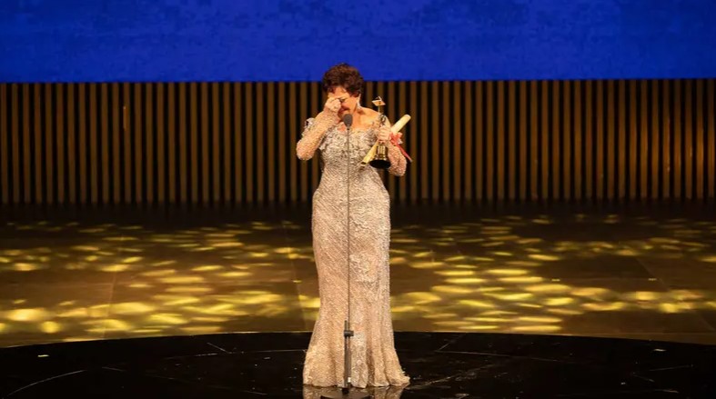 كواليس افتتاح مهرجان القاهرة السينمائي .. دموع لبلبة ويسرا ونيللي كريم