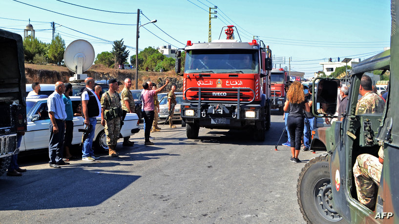 نبحث في النفايات لنطعم أطفالنا .. رجال إطفاء لبنان في لهيب الأزمة