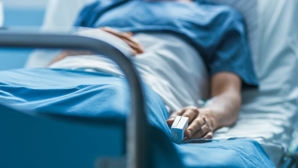 توقفوا عن العلاج و المورفين لتخفيف الالم .. مأزق صحي يهدد حياة المرضى في لبنان