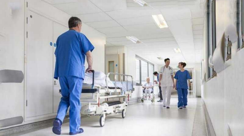 لبنان.. قطاع صحي على شفير الانهيار والعلاج تحوّل ترفاً