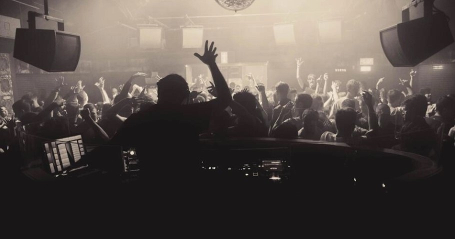 ملهى ليلي في اسكتلندا يحول حرارة أجساد الراقصين إلى طاقة متجددة للتدفئة